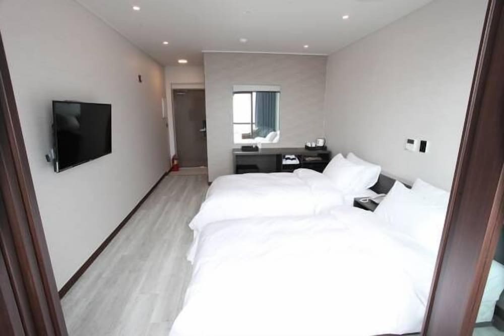 hotel wooyeon flora