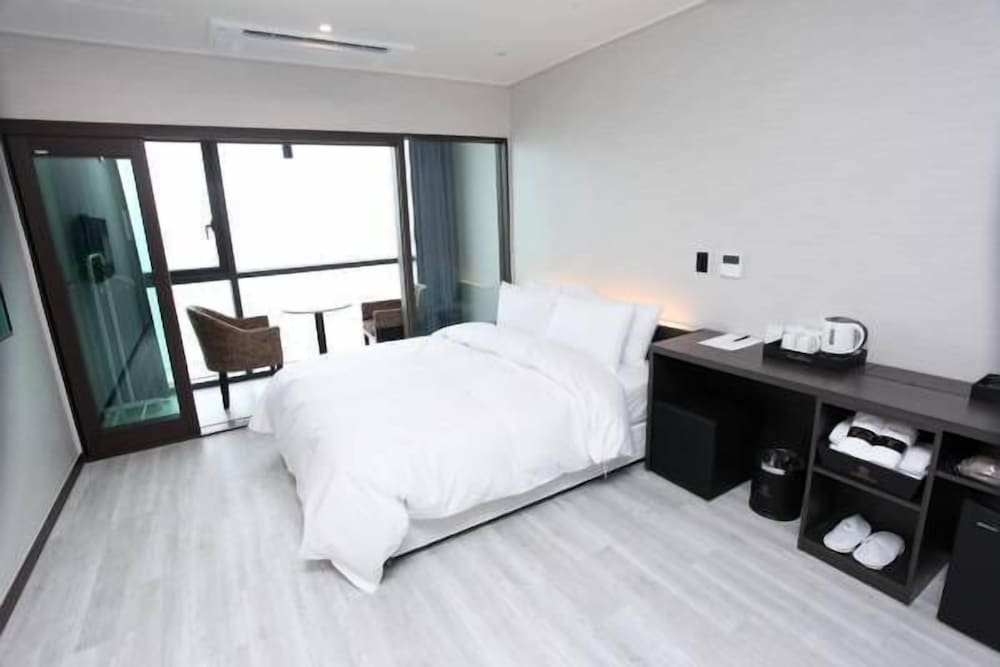 hotel wooyeon flora