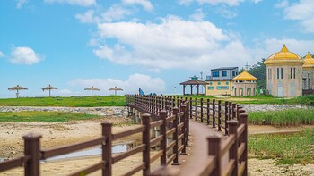 Wando Sol Beach Pension,Near Sinji Myeongsasimni Beach,3 star