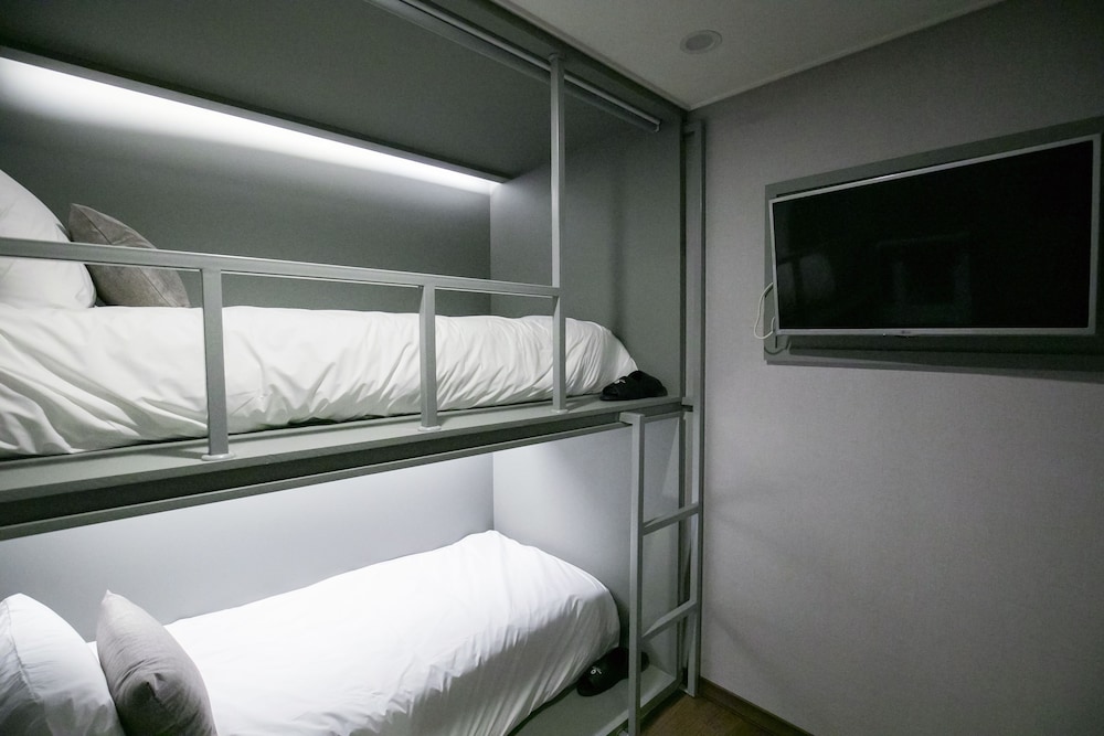 philstay myeongdong station hostel