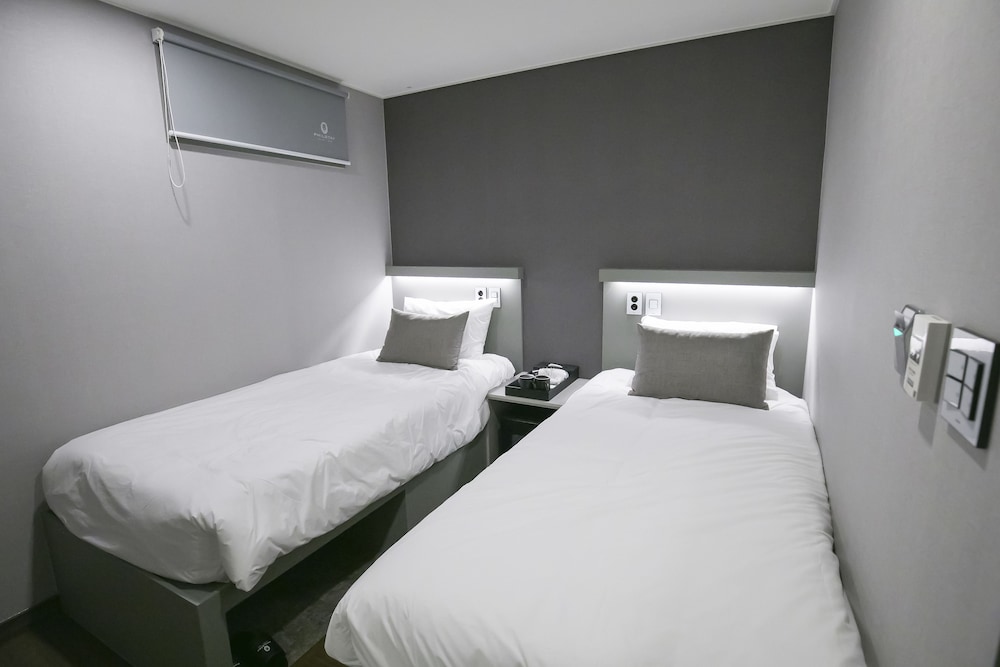 philstay myeongdong station hostel