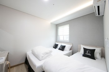 k guesthouse premium nampo 1
