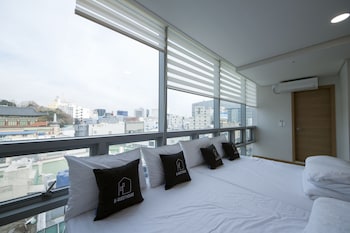 k guesthouse premium nampo 1