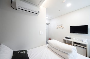 k guesthouse premium nampo 1