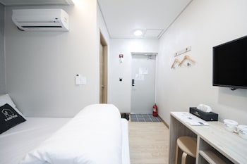 k guesthouse premium nampo 1