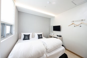 k guesthouse premium nampo 1