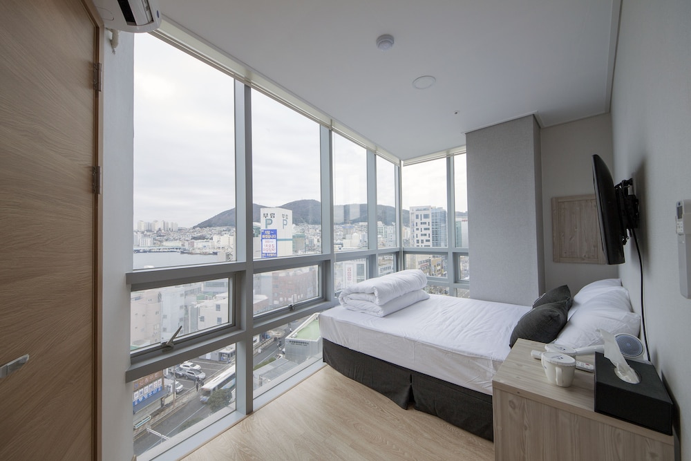 k guesthouse premium nampo 1