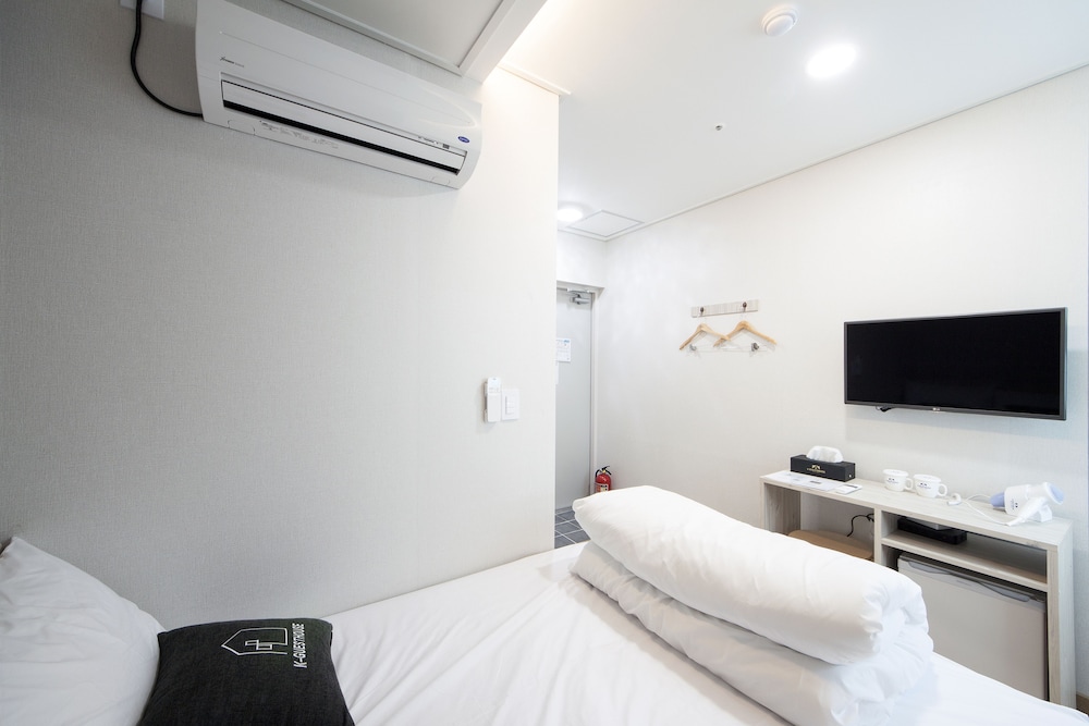 k guesthouse premium nampo 1