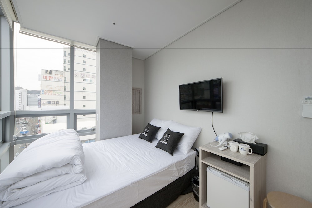 k guesthouse premium nampo 1