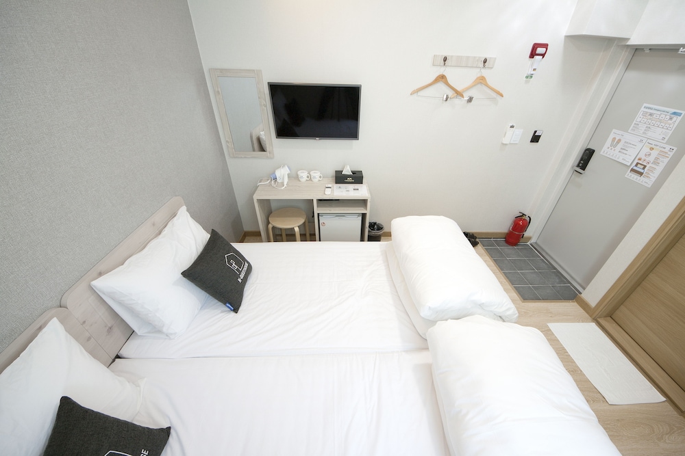 k guesthouse premium nampo 1