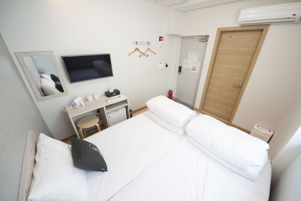 k guesthouse premium nampo 1