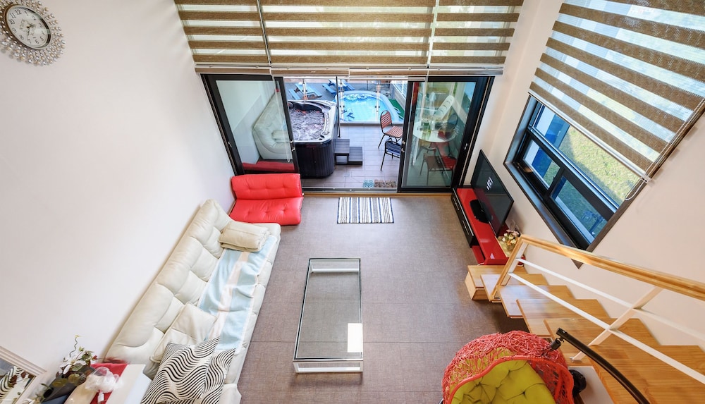 tongyeong honey spa pension