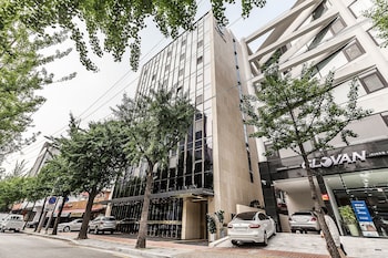 Hotel Cullinan,Yangjae-Dong>>Seoul,3 star