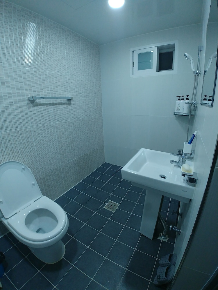 the bomgoro guest house in daegu