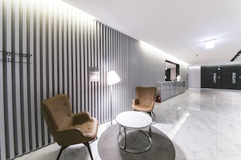golden river hotel