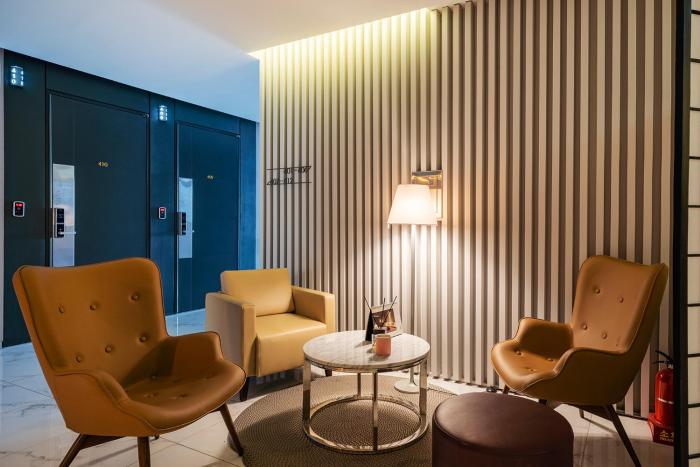 golden river hotel