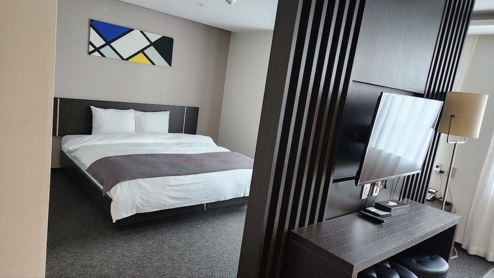 yongin central coop hotel