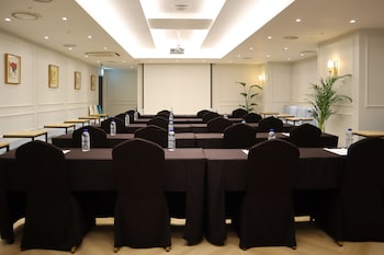 glad gangnam coex center