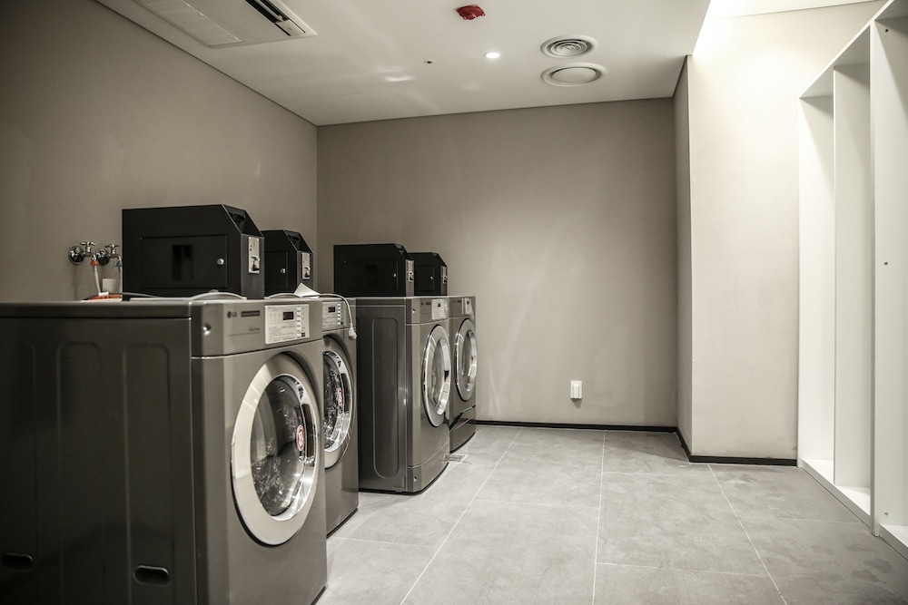 glad gangnam coex center