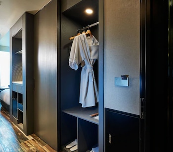 weave suites sunyu parkside