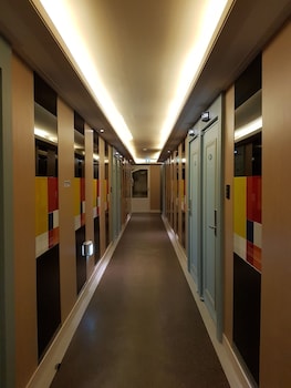 hite hotel