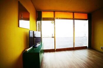 namdang port ocean fantasy hotel