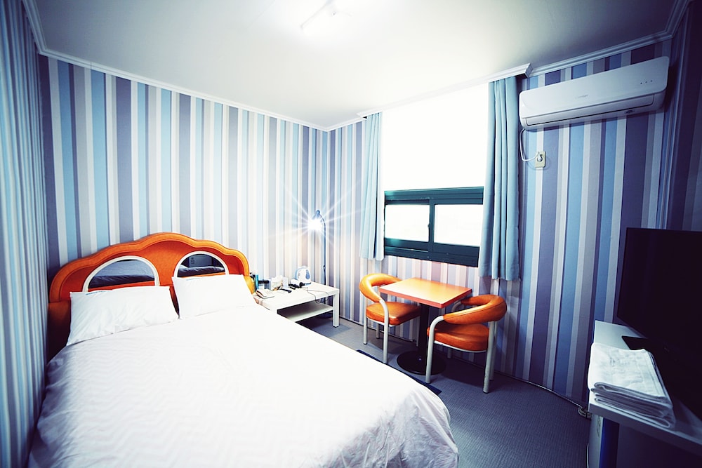 namdang port ocean fantasy hotel