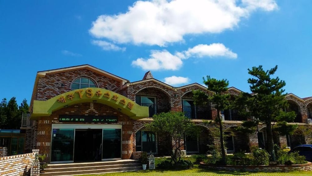 jeju ts youthhostel resort