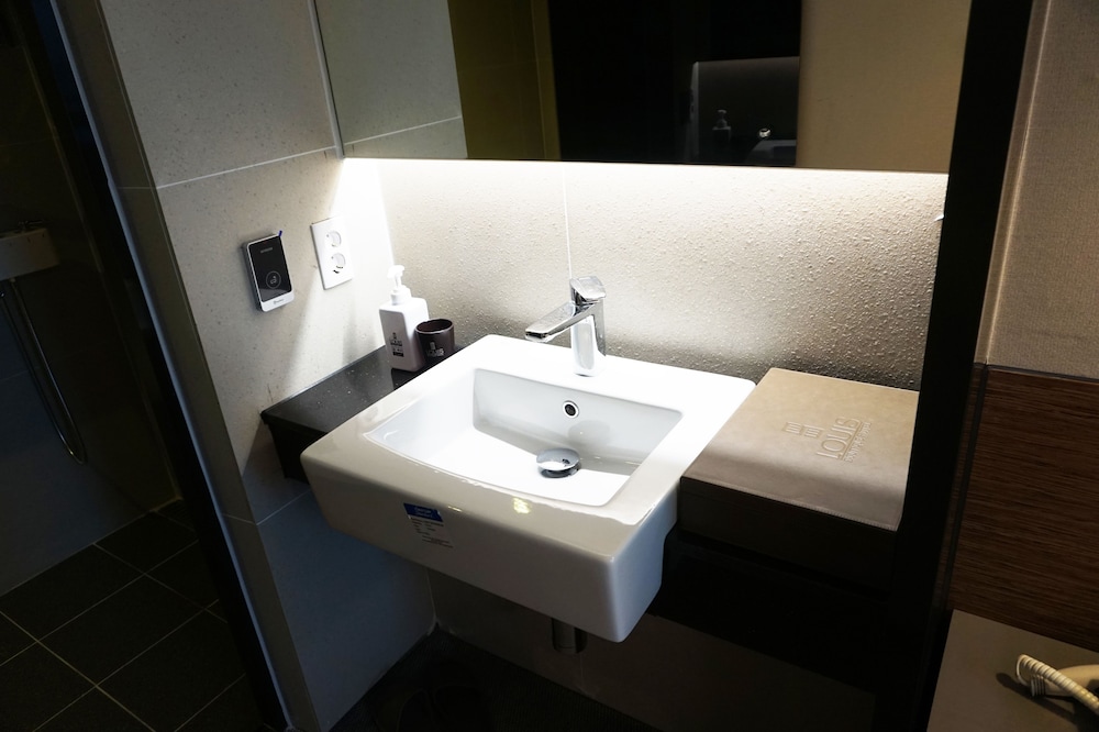 louis boutique hotel
