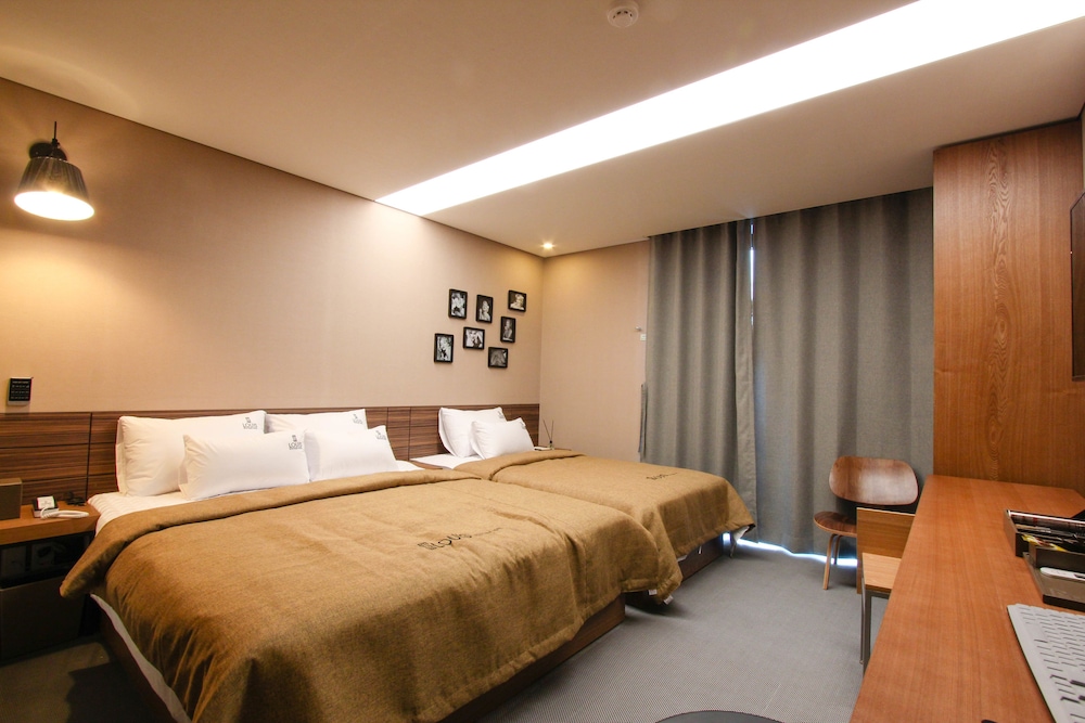 louis boutique hotel