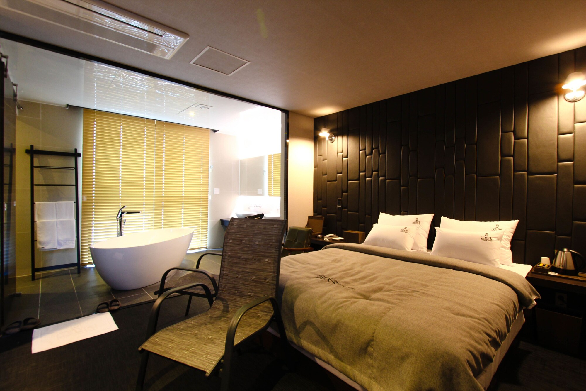 louis boutique hotel