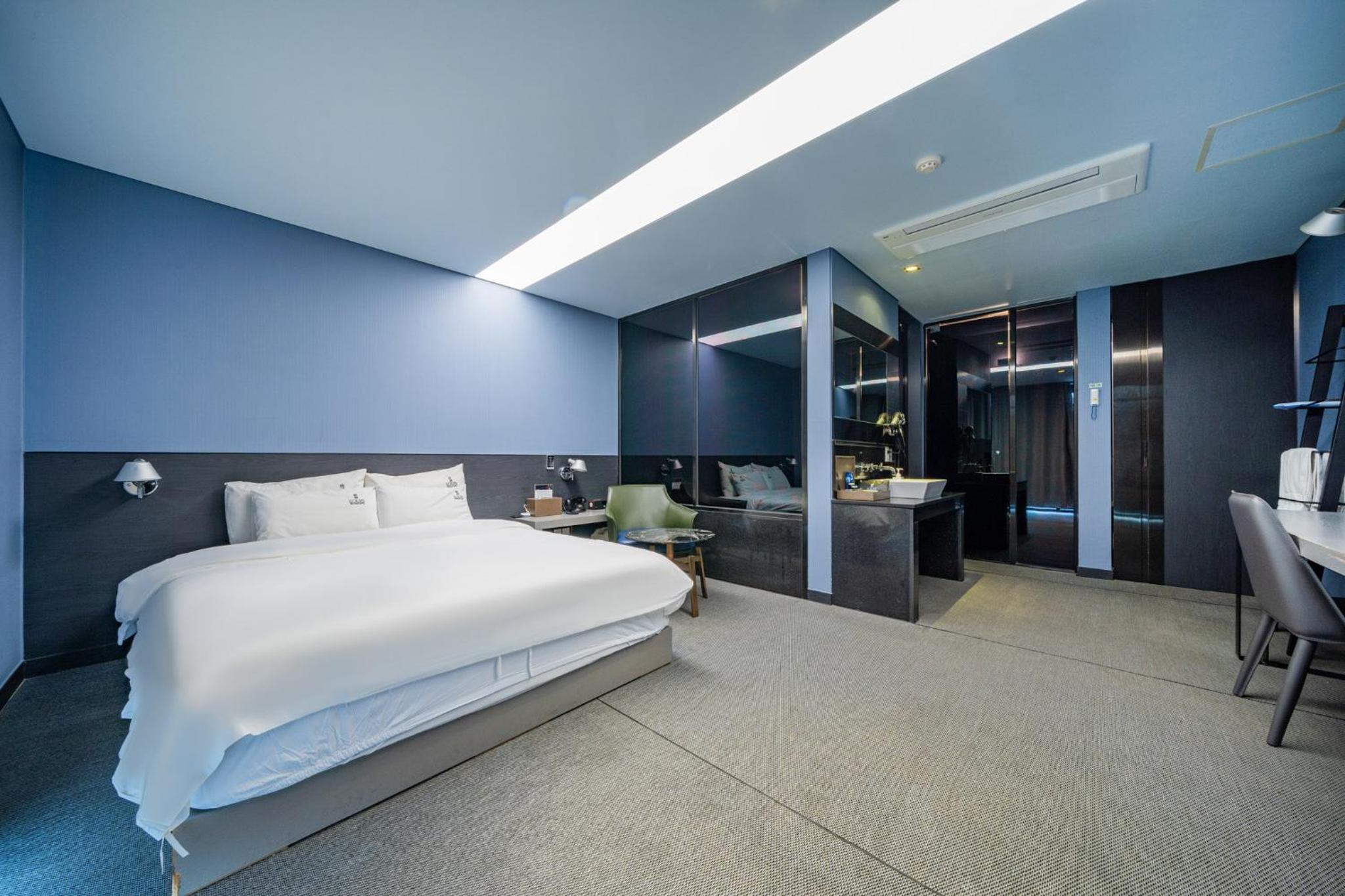 louis boutique hotel