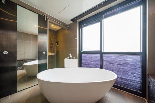 louis boutique hotel