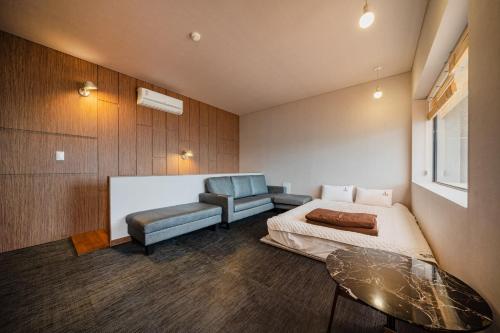 louis boutique hotel