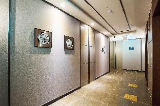 brown dot busan station sky garden