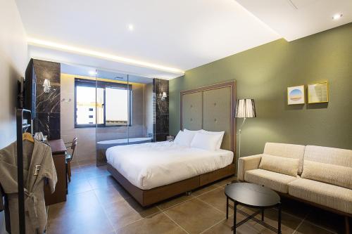 Brown Dot Busan Station Sky Garden,Dong-Gu>>Busan,3 star