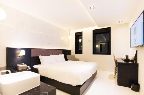 Brown Dot Busan Station Sky Garden,Dong-Gu>>Busan,3 star