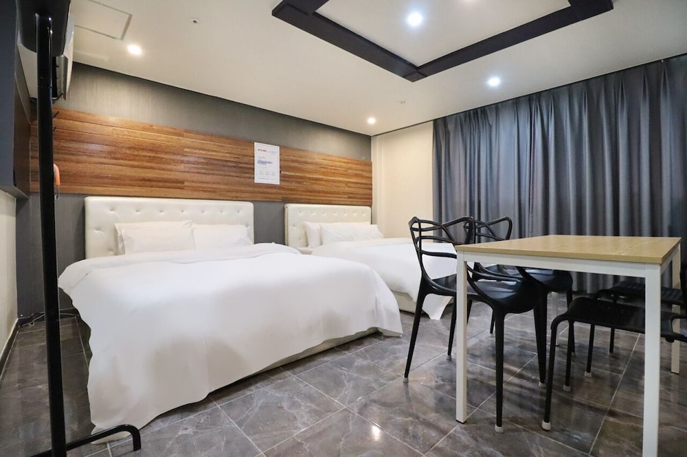 hotel don