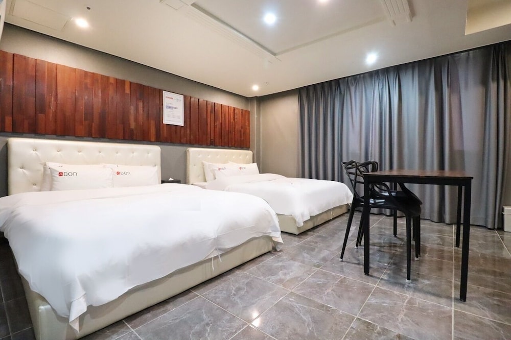 hotel don