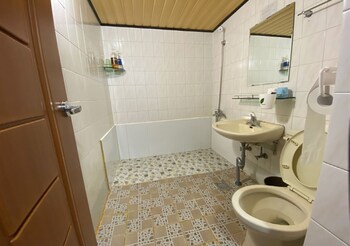 gudeok guest house hostel