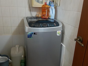 gudeok guest house hostel