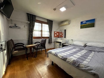 gudeok guest house hostel
