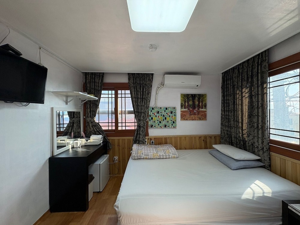 gudeok guest house hostel