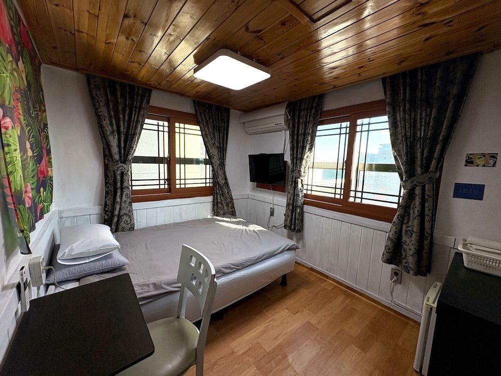 gudeok guest house hostel