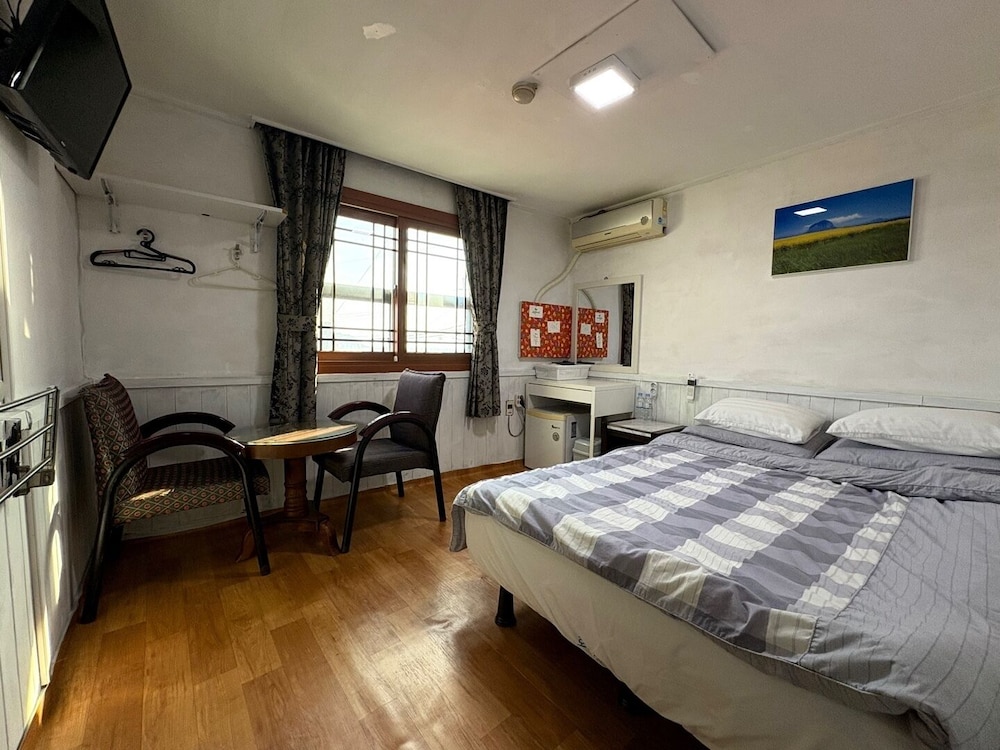 gudeok guest house hostel