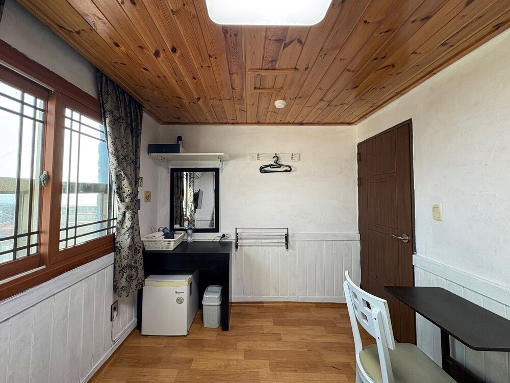 gudeok guest house hostel