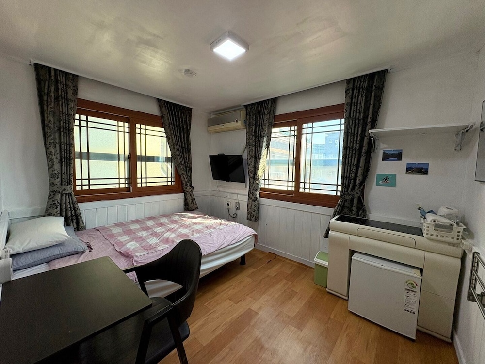 gudeok guest house hostel