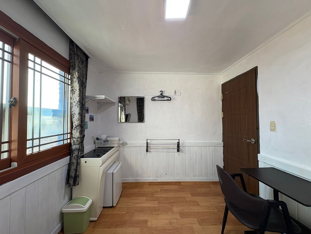 gudeok guest house hostel
