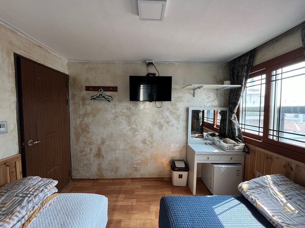 gudeok guest house hostel