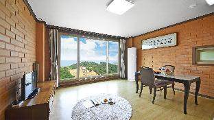 Yeosu Hwangto Pension,Near The Beach,3 star